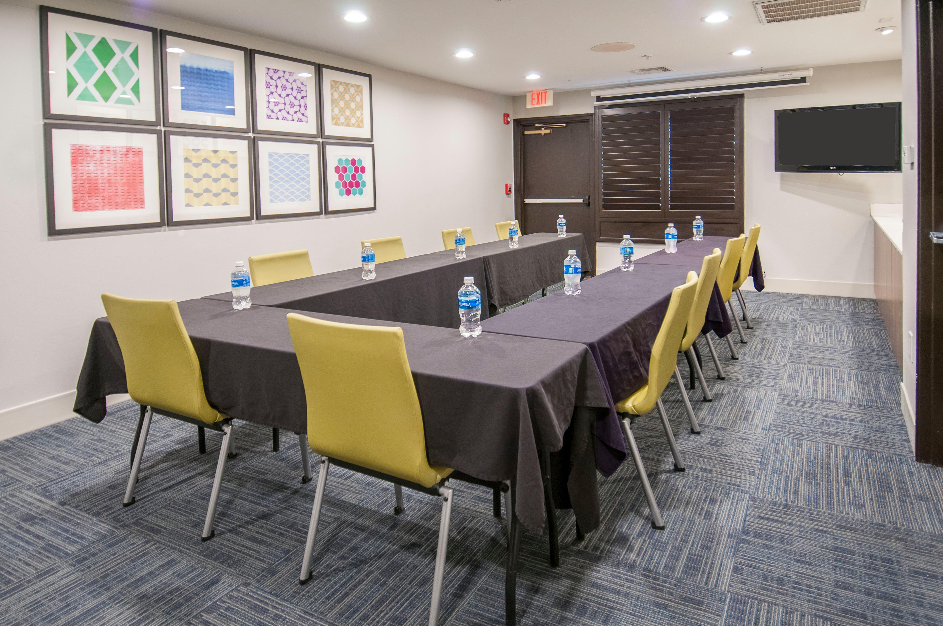Holiday Inn Express Hotel & Suites Plano West - Frisco By Ihg Exteriör bild